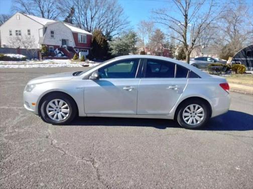 2011 Chevrolet Cruze LS