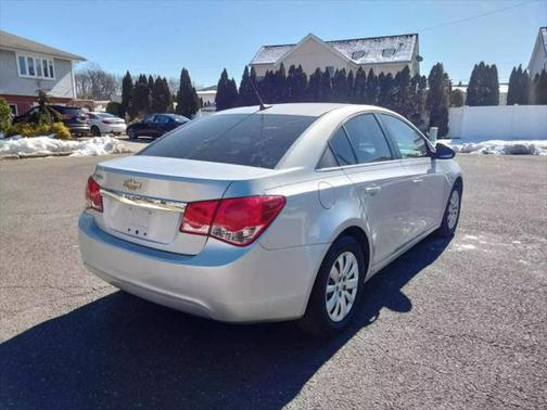 2011 Chevrolet Cruze LS
