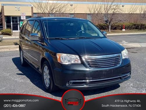 2012 Chrysler Town & Country Touring-L