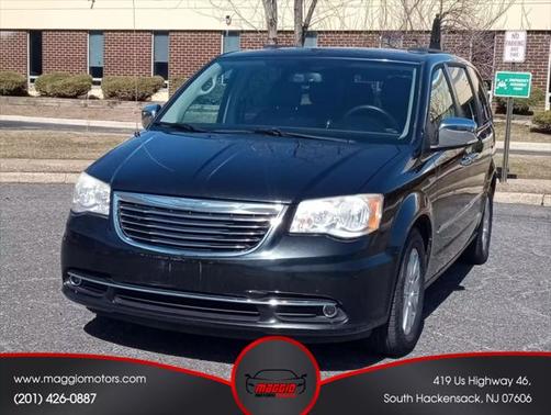 2012 Chrysler Town & Country Touring-L