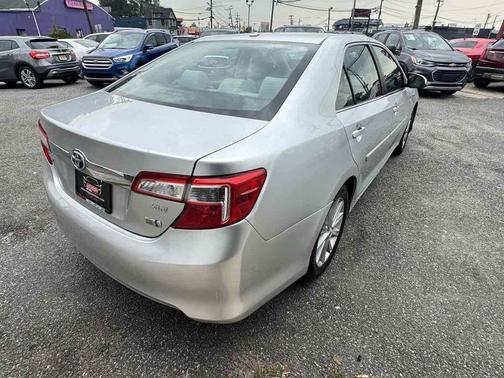 2014 Toyota Camry Hybrid XLE