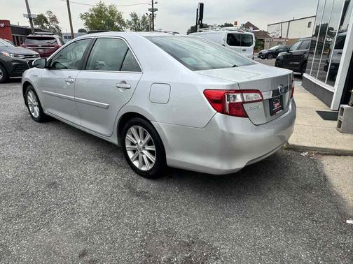 2014 Toyota Camry Hybrid XLE