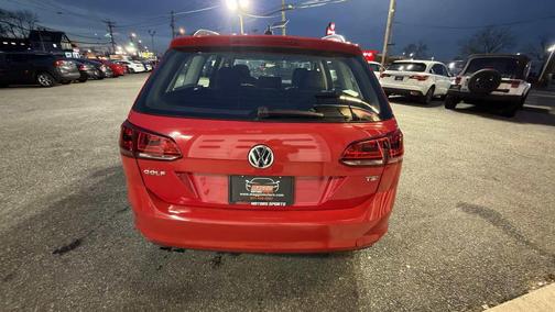 2016 Volkswagen Golf SportWagen TSI S 4-Door