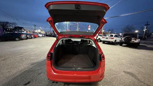 2016 Volkswagen Golf SportWagen TSI S 4-Door