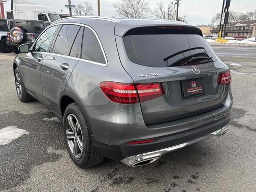 2017 Mercedes-Benz GLC 300 4MATIC