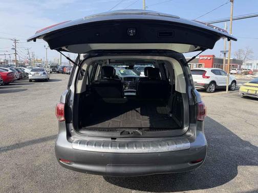 2017 INFINITI QX80 Base