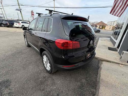 2017 Volkswagen Tiguan 2.0T Wolfsburg Edition