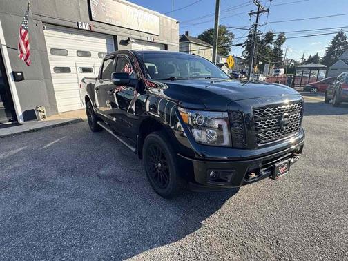 2018 Nissan Titan SV