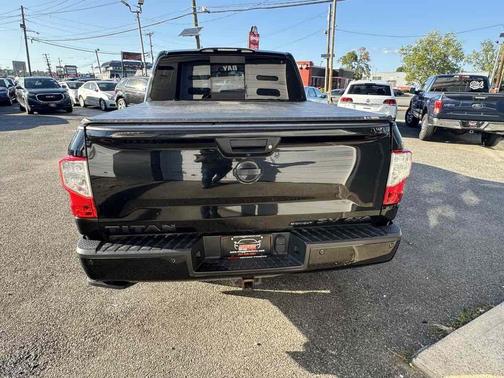 2018 Nissan Titan SV