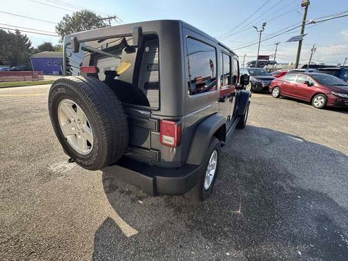 2017 Jeep Wrangler Unlimited Sport