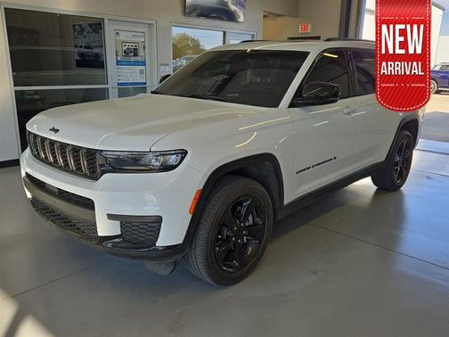 2023 Jeep Grand Cherokee L Laredo