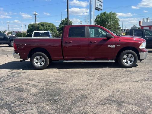 2020 RAM 1500 Classic SLT