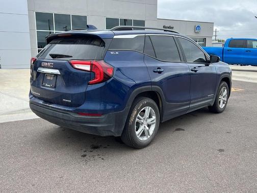 2022 GMC Terrain SLE