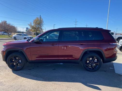 2025 Jeep Grand Cherokee L Laredo