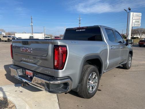 2024 GMC Sierra 1500 SLT