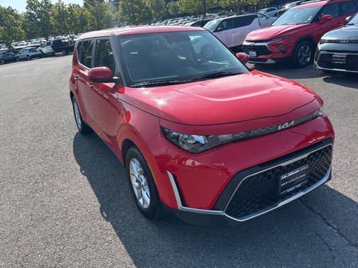 2024 Kia Soul LX