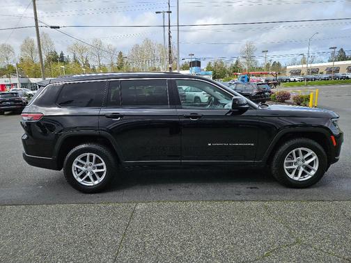 2022 Jeep Grand Cherokee L Laredo