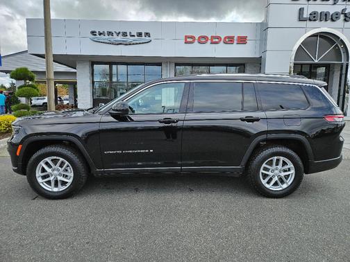 2022 Jeep Grand Cherokee L Laredo