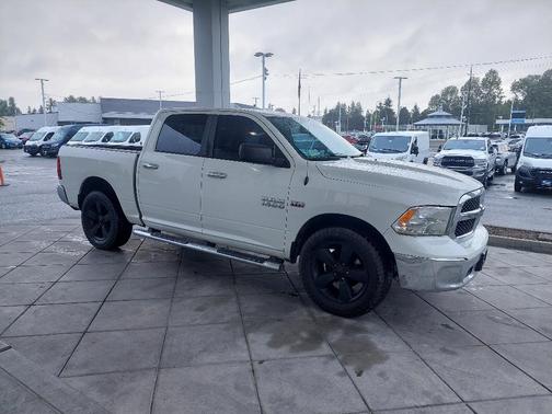 2015 RAM 1500 SLT