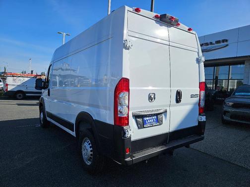 Bright White Clearcoat 2026 RAM ProMaster 2500 High Roof