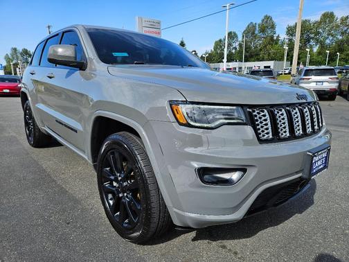 2021 Jeep Grand Cherokee Laredo X