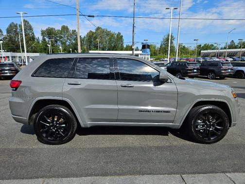 2021 Jeep Grand Cherokee Laredo X