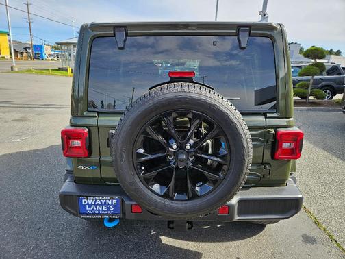 Sarge Green 2022 Jeep Wrangler Unlimited 4xe Sahara