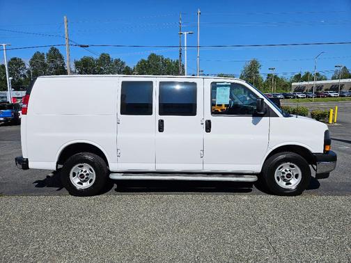 2023 GMC Savana 2500 Work Van