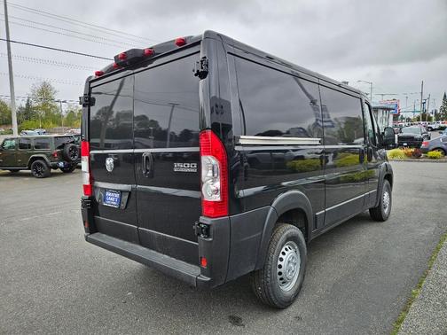 Black Clearcoat 2025 RAM ProMaster 1500 Low Roof