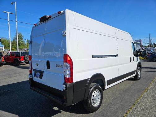 Bright White Clearcoat 2023 RAM ProMaster 2500 High Roof