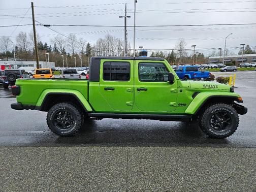 2026 Jeep Gladiator Sport