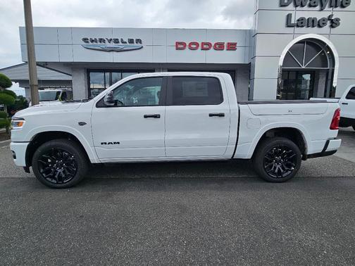 Bright White Clearcoat 2027 RAM 1500 LIMITED