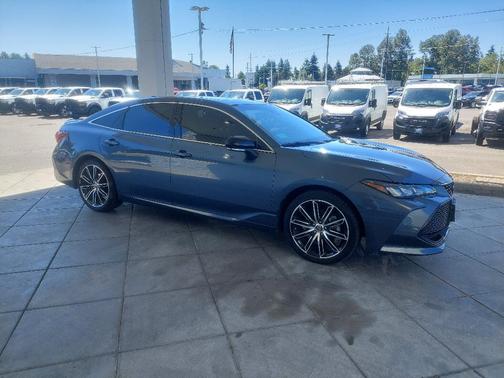 2019 Toyota Avalon XSE