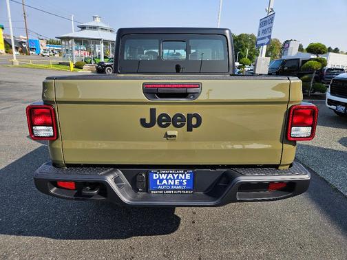 2025 Jeep Gladiator Sport