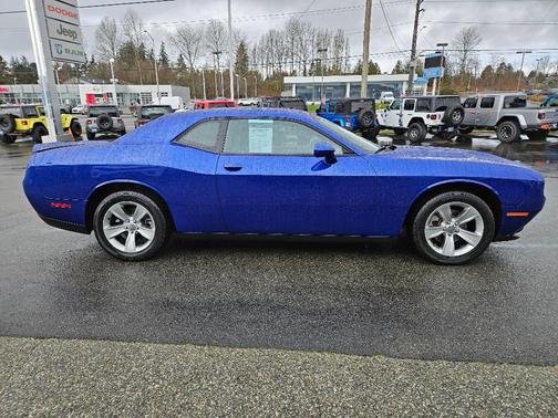 2021 Dodge Challenger SXT