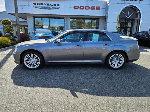 Tungsten Clearcoat Metallic 2011 Chrysler 300 Limited