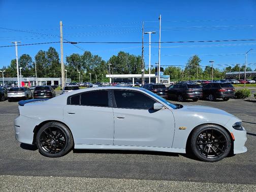 2021 Dodge Charger Scat Pack
