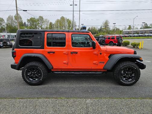 Metallic 2023 Jeep Wrangler 4xe Base