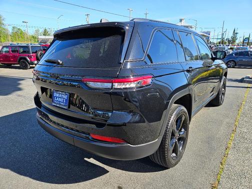 Diamond Black 2024 Jeep Grand Cherokee Limited