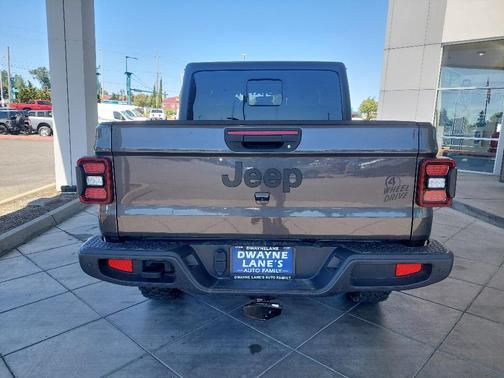 2021 Jeep Gladiator Sport