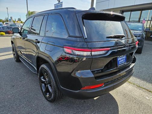Diamond Black 2024 Jeep Grand Cherokee Limited