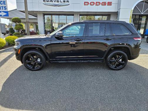 Diamond Black 2024 Jeep Grand Cherokee Limited