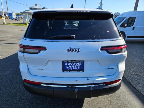 2023 Jeep Grand Cherokee L Laredo