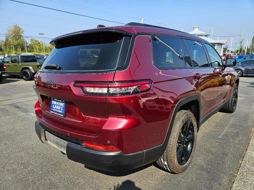 2023 Jeep Grand Cherokee L Laredo