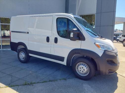 2025 RAM ProMaster 1500 Low Roof