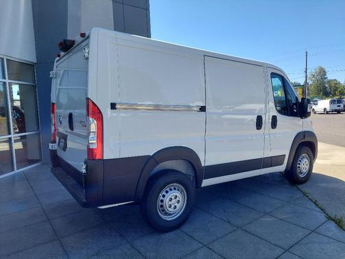 2025 RAM ProMaster 1500 Low Roof