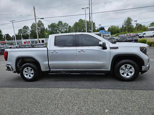 2022 GMC Sierra 1500 SLE
