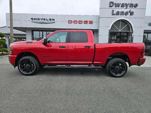 Molten Red Pearlcoat 2026 RAM 2500 Big Horn