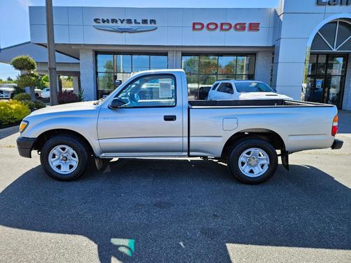 Lunar Mist Metallic 2002 Toyota Tacoma