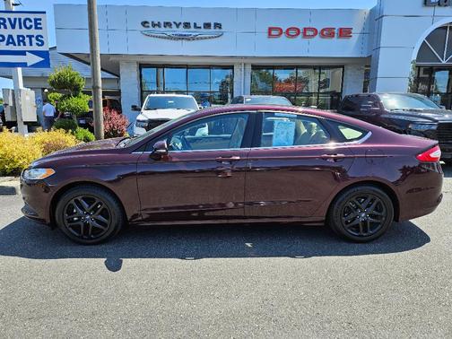 2013 Ford Fusion SE
